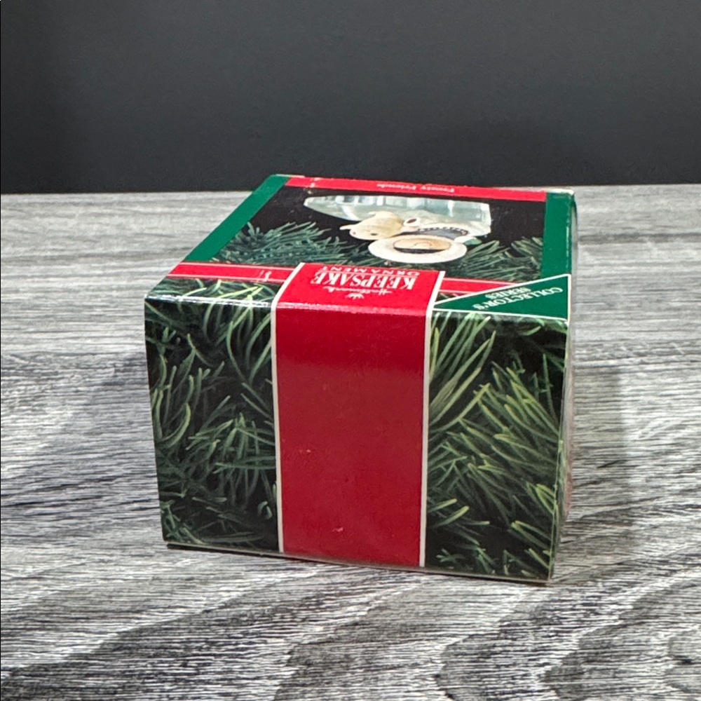 Hallmark | Frosty Friends #11 (1990) - Vintage Collectible Keepsake Ornament - Picture 7 of 17